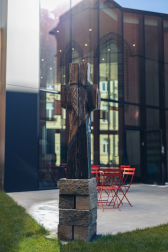 Kříž, společné dílo z roku 1989